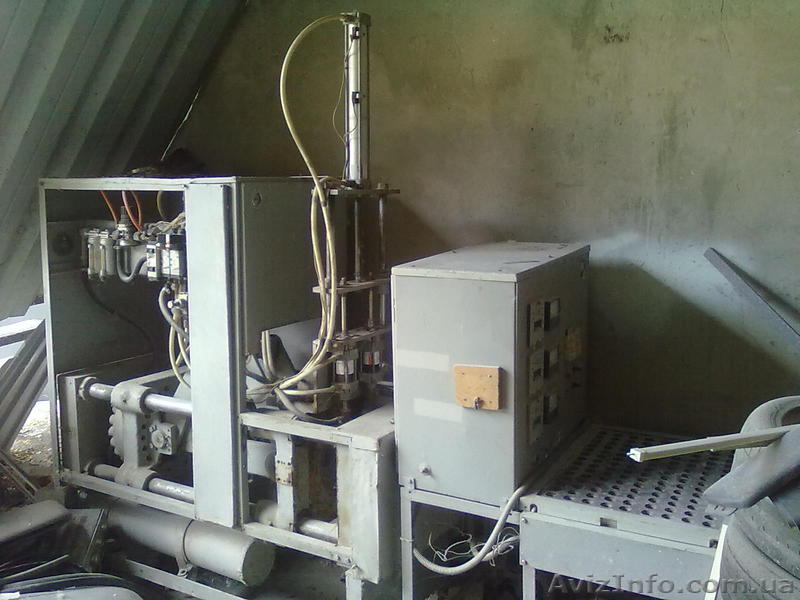 Машина выдувная пет бутылки 450 шт/час. Б/у - <ro>Изображение</ro><ru>Изображение</ru> #1, <ru>Объявление</ru> #891081