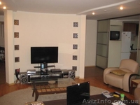 Продаю квартиру в центрі м.Черкаси. Площа 210 кв.м.  - <ro>Изображение</ro><ru>Изображение</ru> #1, <ru>Объявление</ru> #1637504