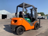 Вилковий автонавантажувач Komatsu на великих 12 колесах. Модель:FG20C-16 - <ro>Изображение</ro><ru>Изображение</ru> #4, <ru>Объявление</ru> #1751138