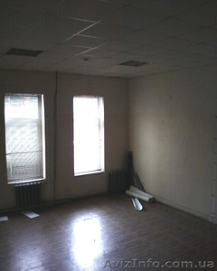Аренда офиса Подол,  н/ф,  40 м2,   отдельный вход со двора