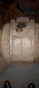 Продаем генератор синхронный ЕСС-5-81-6У2,  25 kVa,  1987 г.в.