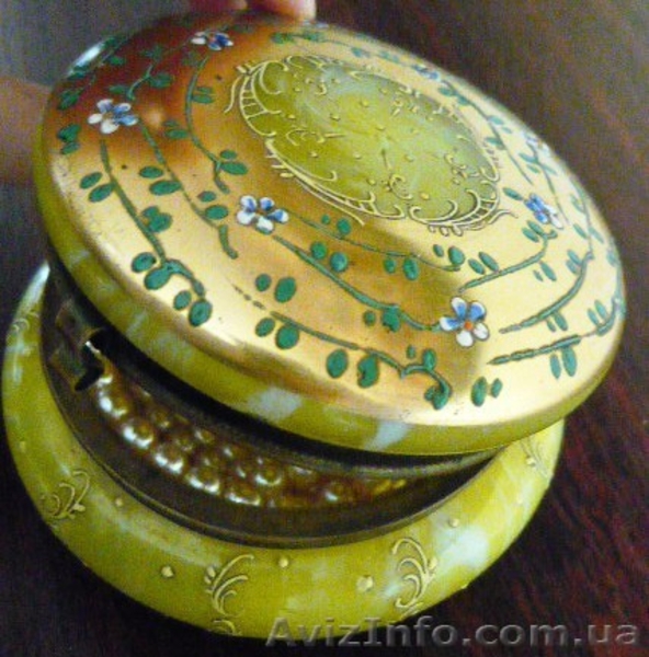 Шкатулка, стекло, роспись, золочение  Западная Европа конец ХIX – начало ХХ в.в. - <ro>Изображение</ro><ru>Изображение</ru> #2, <ru>Объявление</ru> #14792