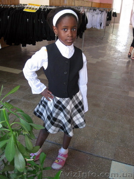 Сарафан для девочек младших классов - <ro>Изображение</ro><ru>Изображение</ru> #1, <ru>Объявление</ru> #488099