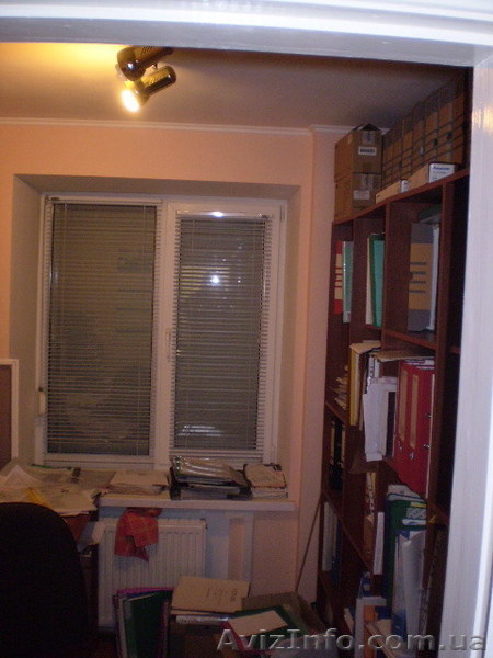 Офісне приміщення з окремим входом по вул. Петровського - <ro>Изображение</ro><ru>Изображение</ru> #1, <ru>Объявление</ru> #883671