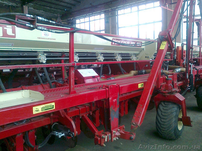 Сівалка GIORGI Precisa 8000 пневматична точного висіву системи No-Till  - <ro>Изображение</ro><ru>Изображение</ru> #3, <ru>Объявление</ru> #1007482