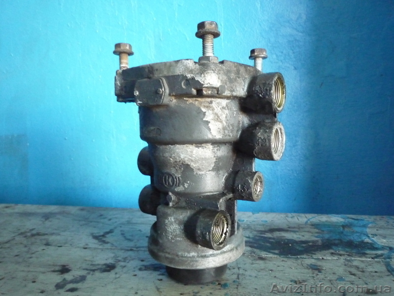 Шины, диски, резина R 22,5 остаток протектора 50% - <ro>Изображение</ro><ru>Изображение</ru> #4, <ru>Объявление</ru> #1058451