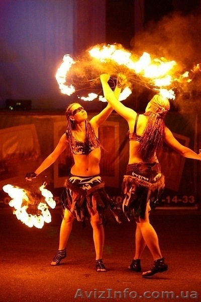 Фаер шоу Черкассы и обл ,огненно-пиротехническое шоу , огненные сердца - <ro>Изображение</ro><ru>Изображение</ru> #4, <ru>Объявление</ru> #1275525