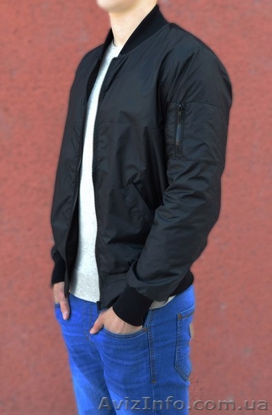 Бомбер Tommy Hilfiger. Мужская Куртка бомбер .Весенняя куртка. Ветровк - <ro>Изображение</ro><ru>Изображение</ru> #2, <ru>Объявление</ru> #1550582