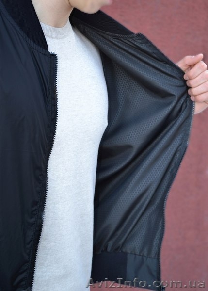 Бомбер Tommy Hilfiger. Мужская Куртка бомбер .Весенняя куртка. Ветровк - <ro>Изображение</ro><ru>Изображение</ru> #3, <ru>Объявление</ru> #1550582