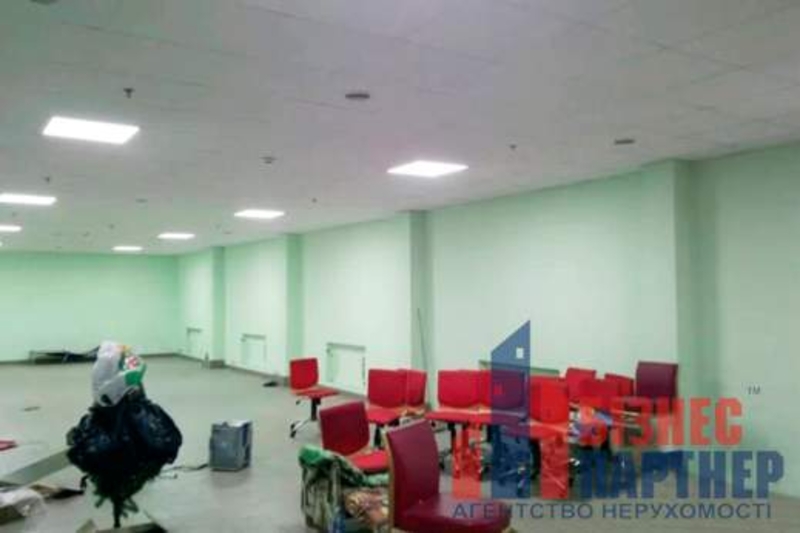 Продам приміщення, фасадне, перехрестя бул. Шевченка–Чорновола - <ro>Изображение</ro><ru>Изображение</ru> #1, <ru>Объявление</ru> #1672486