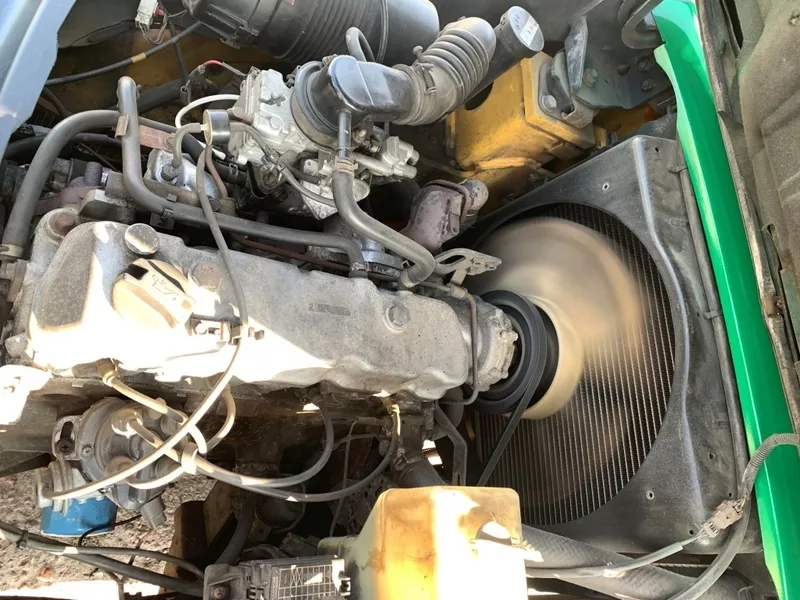 Вилковий автонавантажувач Komatsu на великих 12 колесах. Модель:FG20C-16 - <ro>Изображение</ro><ru>Изображение</ru> #10, <ru>Объявление</ru> #1751138